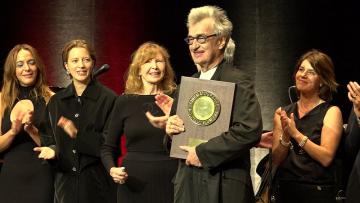 ‘He is the source of cinema’: German director Wim Wenders honored at Festive Lumière in Lyon