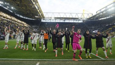 WATCH: Bayer Leverkusen clinches the German Bundesliga title