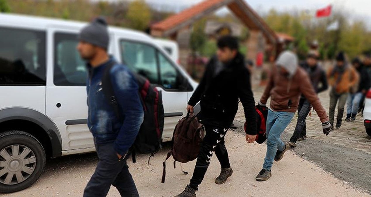 Edirne’de Yasa Düzish Yollardan Üley Giren 15 Sistemsiz Göçmen Yakalandi