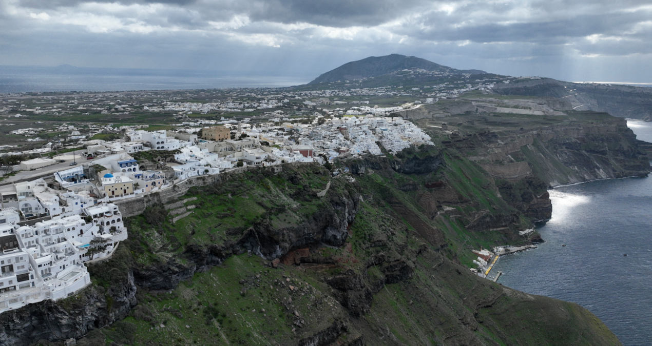 Yunanistan’ın sismoloğu konishtu: Santorini’Deki Volkan Patayaacak Mı?