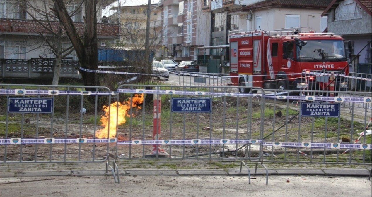 Kocaeli’de Huzursuz Eden Olay! GünlerDir Yanıyor: Takmlar 7/24 Nöbette