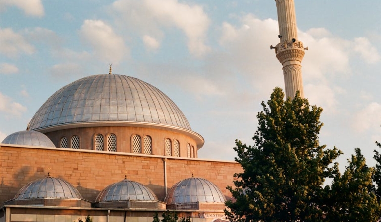 Emre-Karayel8217den-Bilginer8217e-Buyuk-Saygi-8220Onu-Uzmemek-Icin-Kapismam8221-featured