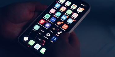 Avrupa8217dan-Dijital-Bagimsizlik-Hamlesi-iOS-ve-Android8217siz-Telefon-Duyuruldu-featured