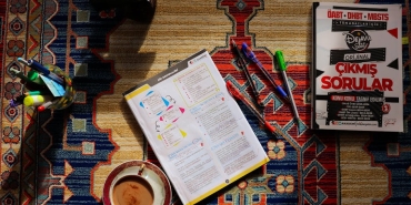 Cin8217den-Stratejik-Dolar-Satisi-Kuresel-Piyasalar-Etkileniyor-featured